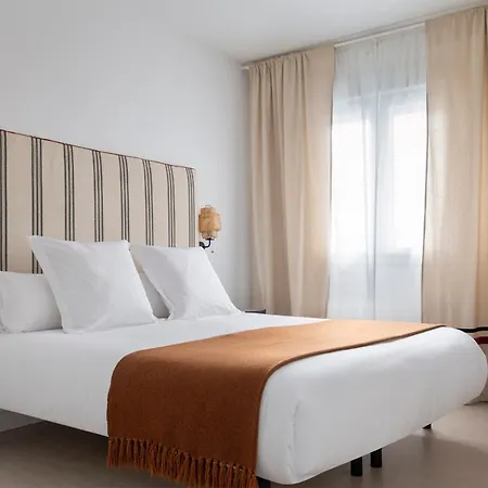 Magno Apartments Monte Carmelo Sevilla Buitenkant foto
